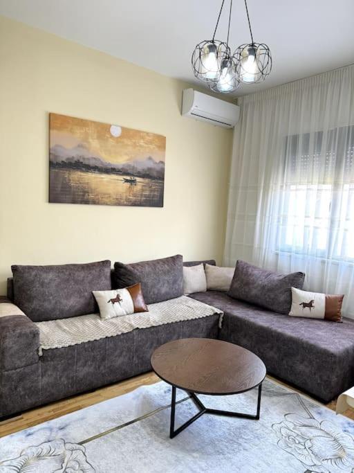 Sol Apartments - 2 Bedrooms Shkodër Exterior foto